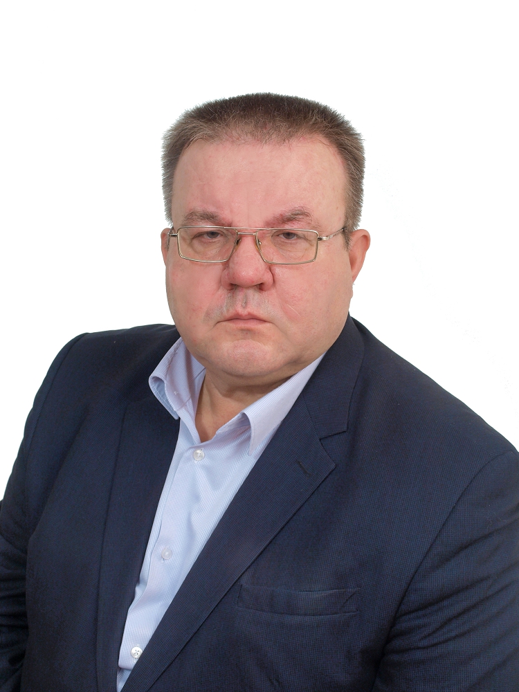 Уляшев Анатолий Егорович.